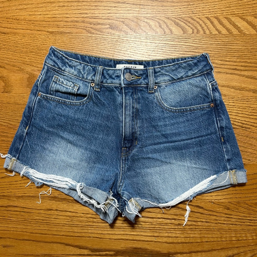PacSun Women's Mom Short Size 27